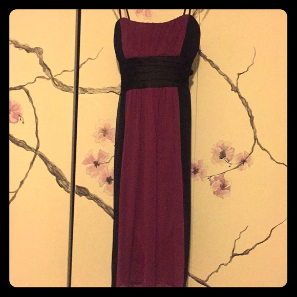 Purple and black lace dress - Picture 1 of 4